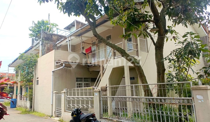 Kostan dengan Halaman yang Cukup Luas di Kopoukamenak Kopo,Dekat dengan Jalan Raya,Rumah Sakit,Pintu Tol,Pusat Pendidikan dan Pusat Perbelanjaan