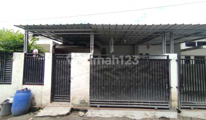 Rumah Siap Huni di Sayap Tki Jalan Utama Komplek,Lingkungan Aman dan Nyaman,Bebas Banjir,Cocok untuk Pasangan Muda Maupun Segala Usia Karna Hunian Ini Memiliki Lingkungan yang Sangat Kekeluargaanan Rumah Siap Huni di Sayap Tki Jalan Utama Komplek,Lingkungan Aman dan Nyaman,Bebas Banjir,Cocok untuk Pasangan Muda Maupun Segala Usia Karna Hunian Ini Memiliki Lingkungan yang Sangat Kekeluargaanan