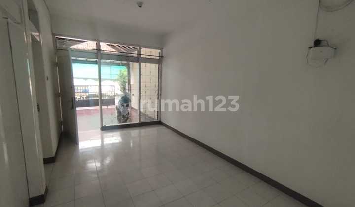 Minimalist and Ready-to-Occupy House in Sukamenak Indah with a Safe and Comfortable Environment, Close to ******** Near Toll Gate, Hospital, City Center, Educational Centers, and Shopping Centers. 2
