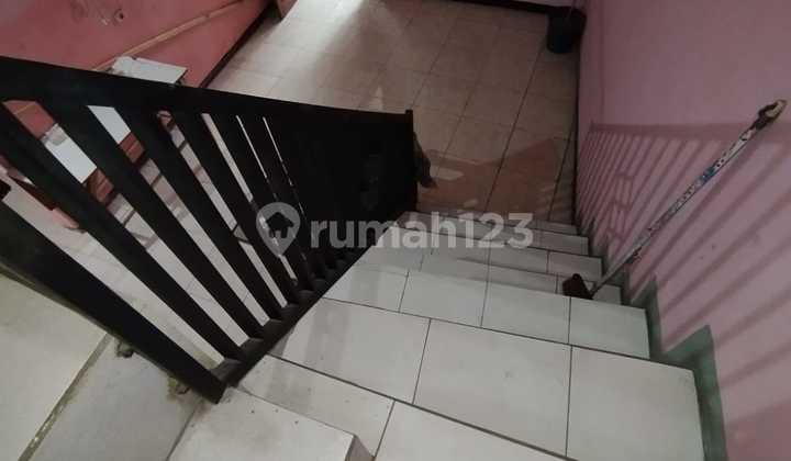 Shop House on Main Street of Taman Cibaduyut Indah Complex,Very Strategic Location Suitable for Various Businesses,Busy Environment with High Traffic Flow 2