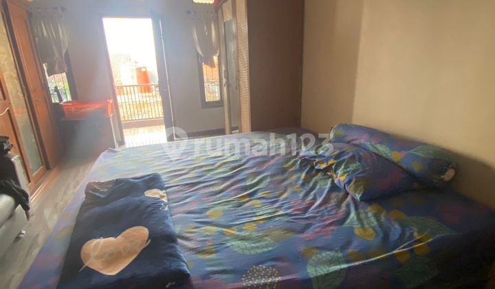 This Beautiful and Move-in Ready Home Has a Rooftop 2