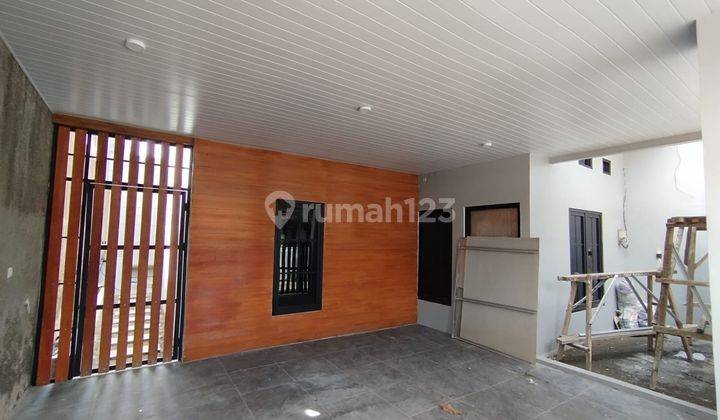 Rumah Minimalis Bangunan Baru di Sukamenak Indah 2