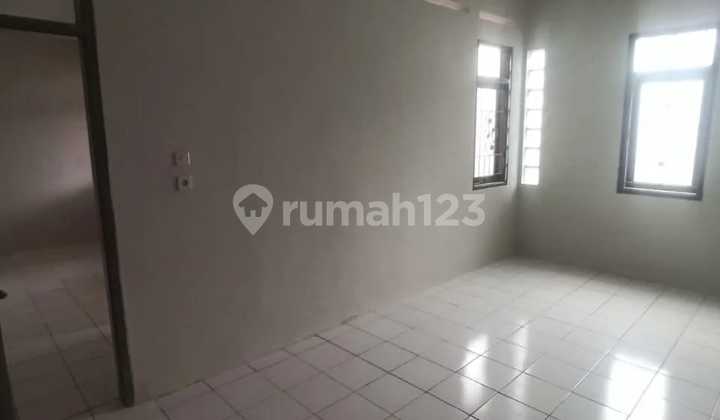 Hook House in Permata Kopo, Safe and Comfortable Environment 2
