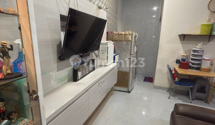 Sell Gading Serpong House Cheap Still Negotiable Strategic in the Middle of Gading Serpong and BSD 2