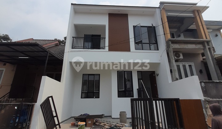 Rumah Baru Villa Melati Mas, Dekat ke BSD dan Pintu Toll, 2 Lantai SHM