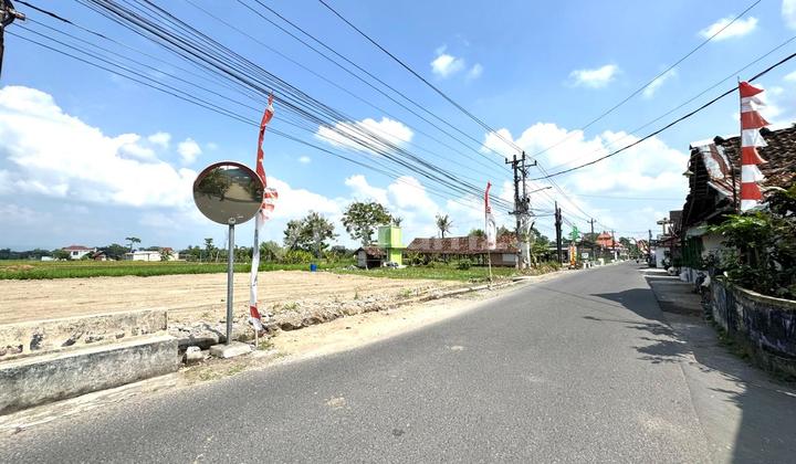 Tanah Sleman Tepi Jalan, 5 Kampus UNRIYO