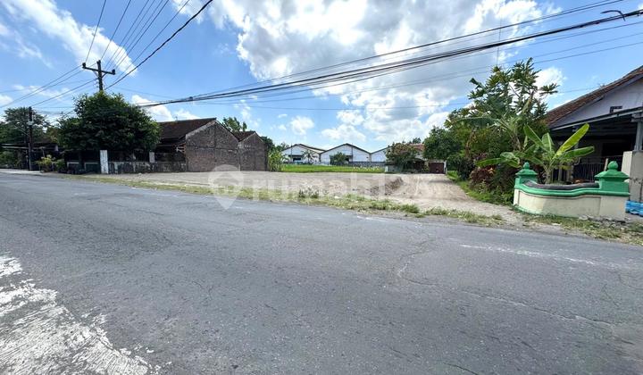 Cheap Land in Sleman, Beside Wide Asphalt Road, Ready to Build