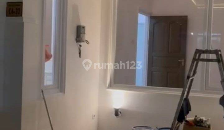 garasi/carport jual rumah baru gress bukit