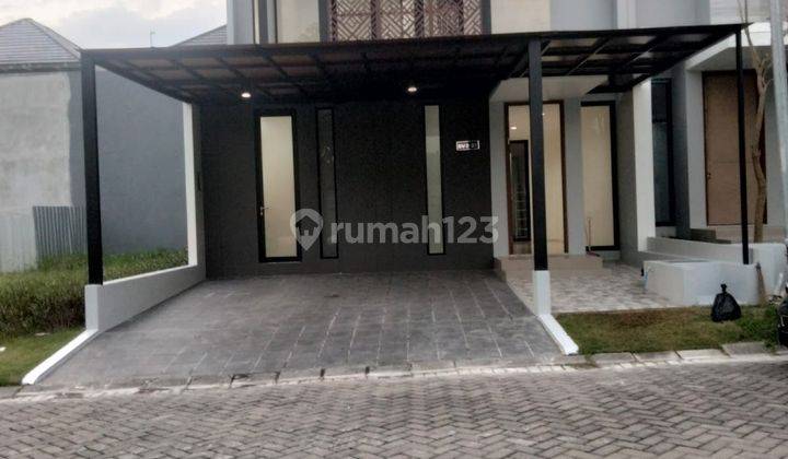 Jual Rumah Semi Furnished Bagus HGB - Hak Guna Bangun di Buona Vista, Citraland 1