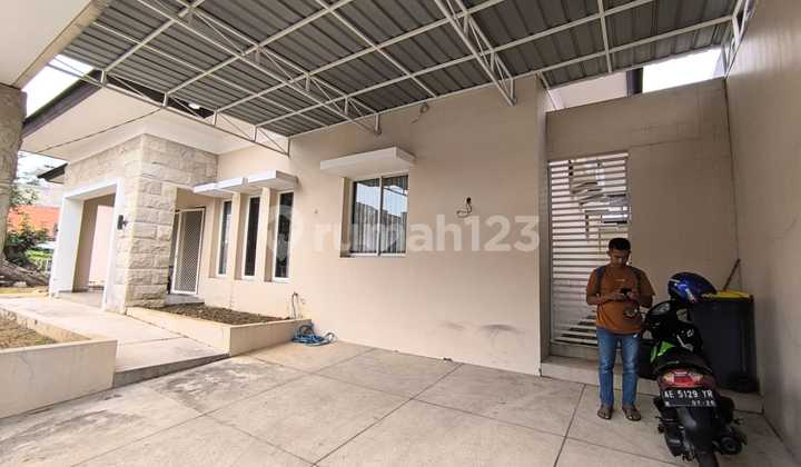 Jual Rumah Bagus Hgb Darmo Permai Timur 2