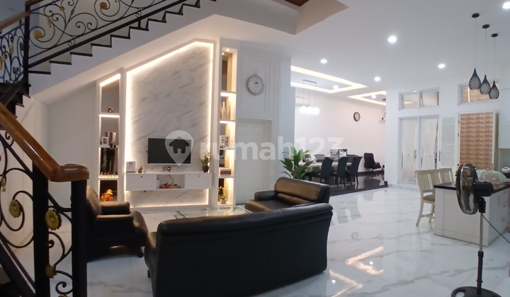 Jual Rumah Bagus SHM Cluster Lisbon Pakuwon Indah Surabaya Jual Rumah Bagus SHM Cluster Lisbon Pakuwon Indah Surabaya