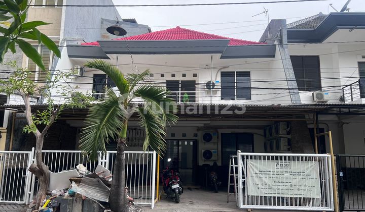 Fully Furnished, 2 Floors, SHM (Certificate of Land Ownership), Near Petra University, Move-in Ready. 1