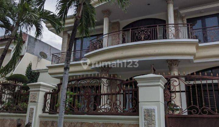 Rumah di Pakuwon City Villa Westwood 2 Lantai Bagus SHM 1