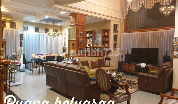 Rumah Mewah Dekat Raya Merr, Its, Galaxy Mall, Klampis dan Hangtuah Rumah Mewah Dekat Raya Merr, Its, Galaxy Mall, Klampis dan Hangtuah