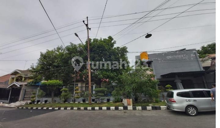 Dijual Harga Termurah dengan Lebar 28m2 di Daerah Darmo Surabaya Pusat Lokasi Ciamik Premium