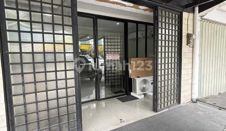 Second Like New Beautiful 3-Storey Ruko in Ngagel Area, Commercial and Strategic Location Near Nginden, Semolowaru, Bratang 2