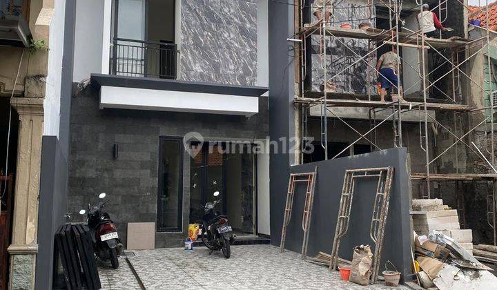 Rumah Rungkut Asri Surabaya Timur Dekat Ubaya, Raya Merr 1