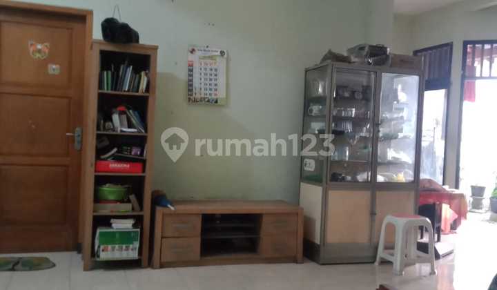 Two-Story House in Tenggilis Area Near Prapen, Nginden, Untag 2