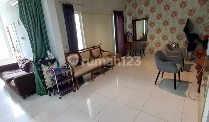 Rumah Second Semi Furnished Dekat Unesa Ketintang, Raya A Yani 2
