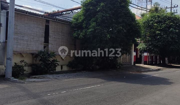 Rumah Hitung Tanah Pusat Kota Strategis Dekat Bank, Hotel  2