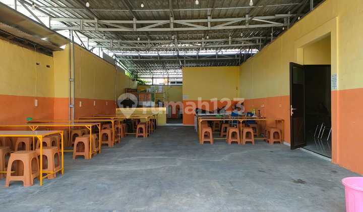 Rumah, 1 Lantai, Bebas Banjir Padat Penduduk Pusat Kota Kalibokor Rumah, 1 Lantai, Bebas Banjir Padat Penduduk Pusat Kota Kalibokor