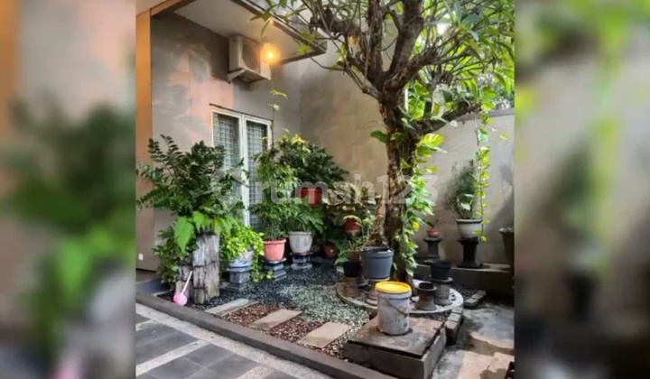 Furnished House Ready to Live in a Luxury Housing Estate in Araya Selangkah Raya Merr Near ITS Campus, Hangtuah 2