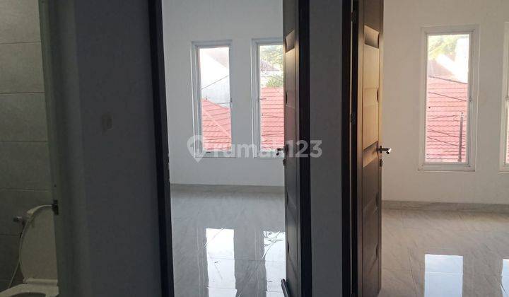 Rumah siap huni Kosambi, Jakarta Barat 2