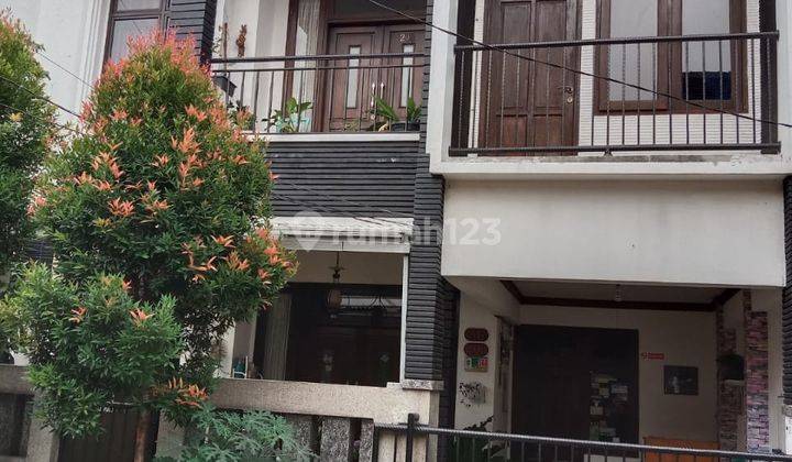 Rumah 2 Lantai Bagus Terawat Siap Huni di Galaxy Bekasi Selatan 1