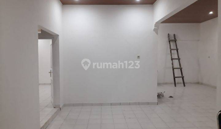 Rumah di Harapan Indah 1 Bekasi 2