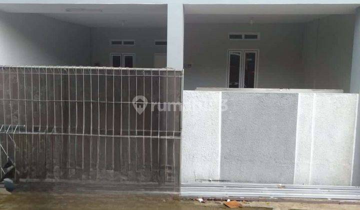 Rumah Siap Huni Baru Renovasi di Griya Asri Taman Mini Jatimakmur 1