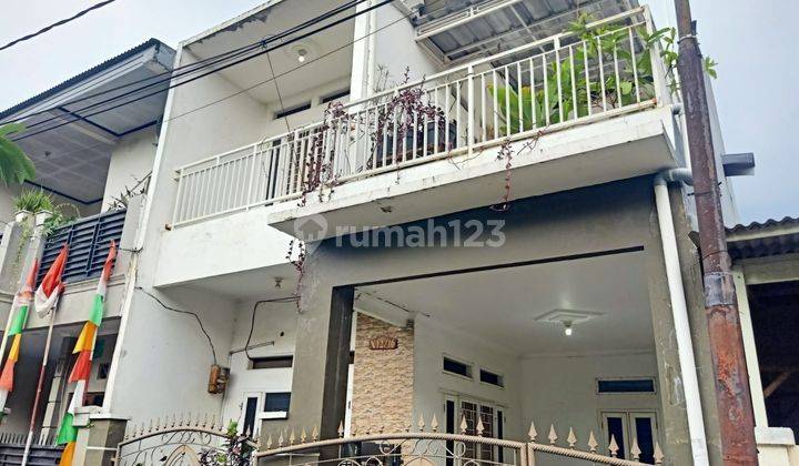 Rumah 2.5 Lantai Cantik Dan Nyaman Di Villa Mutiara Gading 2 1