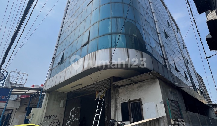 Gedung 5 Lantai di Gunung Sahari Jakarta Pusat Ada Lift Butuh Renovasi