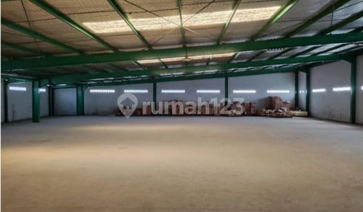 Warehouse in Penggilingan Cakung 2700m Ready to Use Warehouse in Penggilingan Cakung 2700m Ready to Use