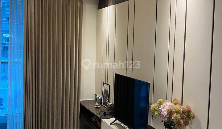 Apartemen 2 Bedroom Kensington Royal Suites Furnished Siap Pakai 2