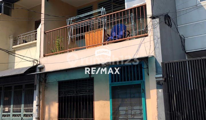 DIJUAL RUMAH 2 LANTAI KAWASAN TANAH SEREAL TAMBORA 1