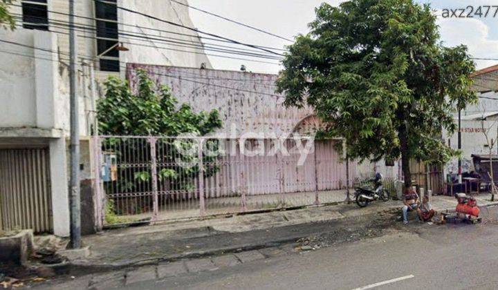 JUAL RUMAH HITUNG TANAH
TENGAH KOTA BISA DIBANGUN GEDUNG/RUKO 1