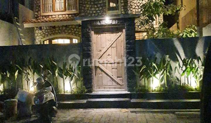 Villa Seminyak Walking Distance to Petitenget Beach Bali 2