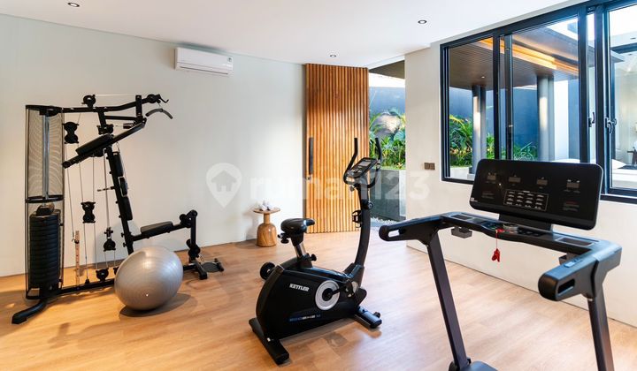 Luxury 5 Bedroom Villa Canggu Pererenan Bali