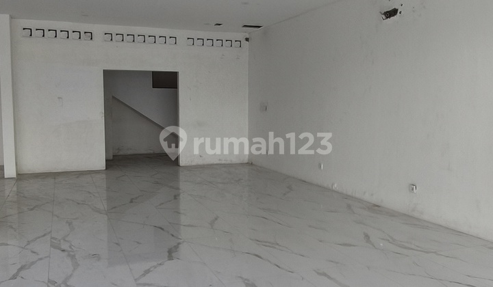 Commercial Ruko for Rent on Sunset Road Bali