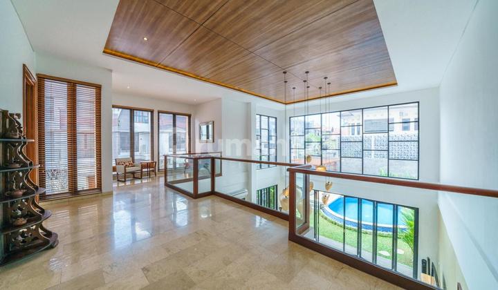 Umalas Villa Kerobokan Bali Near Seminyak and Canggu 2