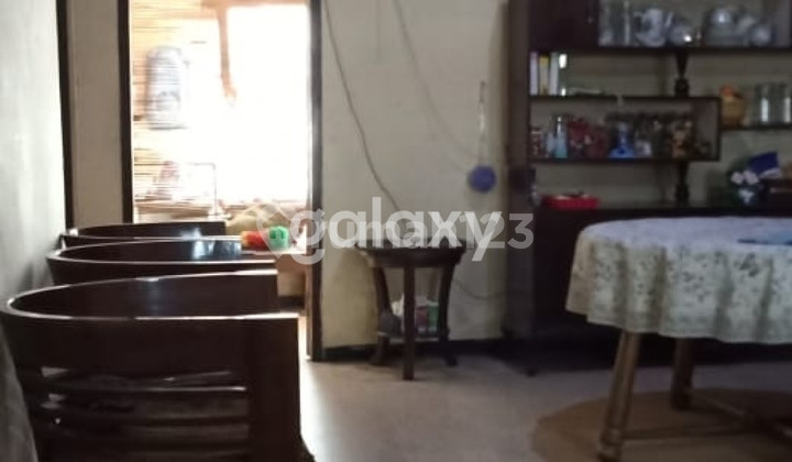 Rumah Baratajaya Tengah Kota Strategis 1