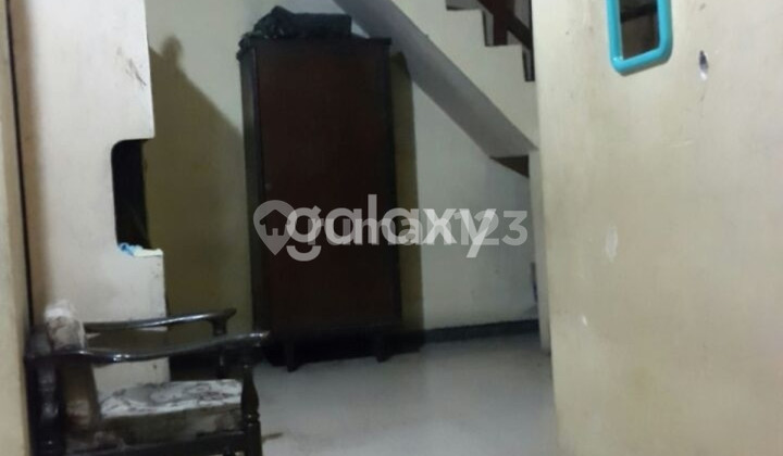 Rumah Baratajaya Tengah Kota Strategis 2