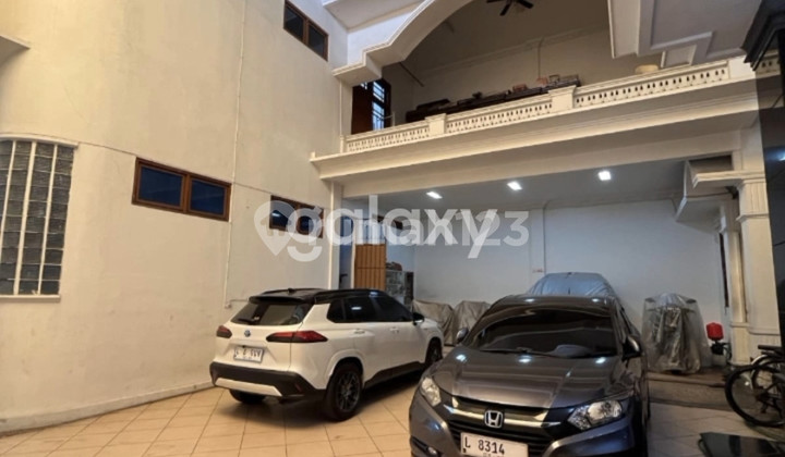 RUMAH / RUMAH USAHA STRATEGIS TENGAH KOTA DAERAH GUBENG DEKAT TUNJUNGAN