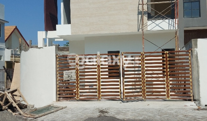 DIJUAL RUMAH BARU SUTOREJO DEKAT RUNGKUT PAKUWON CITY MERR 2