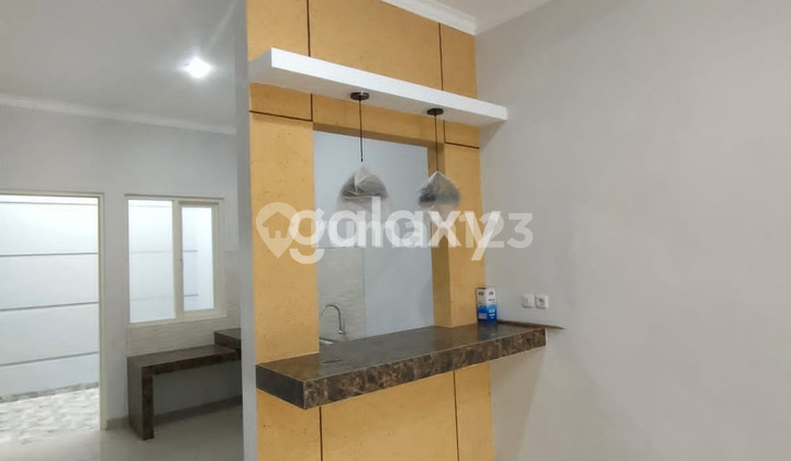 DIJUAL RUMAH CANTIK SUTOREJO DEKAT RUNGKUT PAKUWON CITY BARU GRESS 2