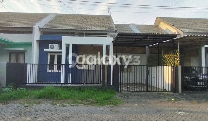 FOR SALE: BEAUTIFUL HOUSE AT MENTARI BEACH NEAR PAKUWON CITY RUNGKUT SUTOREJO MULYOSARI 2