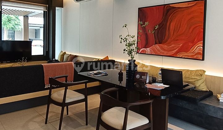 JUAL RUMAH BARU FURNIS LENGKAP COMPACT 2 LANTAI MINIMALIS KONSEP JEPANG AKENO THE GRAND KENJERAN SURABAYA 