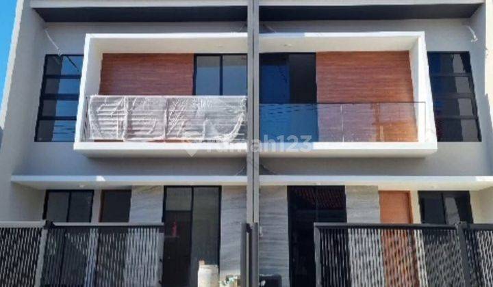 Jual Cepat Rumah Baru Manyar Kertoadi 1