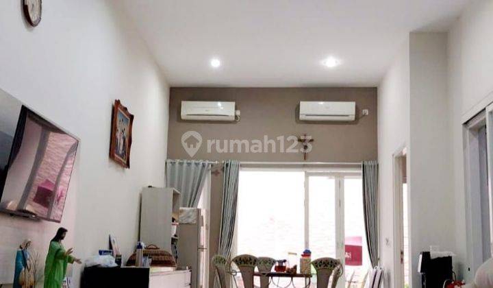 Jual Rumah Second Bagus Siap Huni Di Manyar Jaya 2