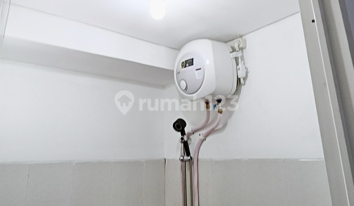 SEWA STUDIO FURNIS MINIMALIS APARTEMEN EDUCITY 2
